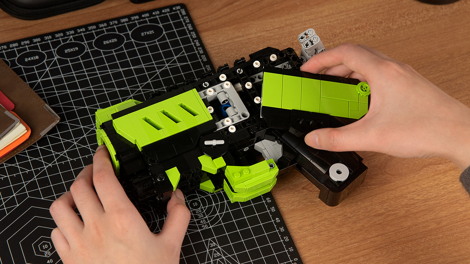 bloxday building block gun blaster set shootable toy gun green phantom